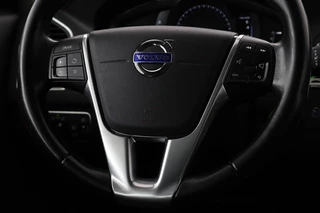 Volvo XC60 Volvo XC60 2.0 T5 Summum | 1e eigenaar | Leder |  Stoelverwarming | Trekhaak | Navigatie | Sportstoelen | Memory | Bluetooth | Climate control - afbeelding nr 10