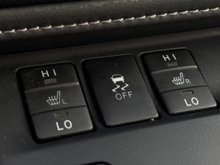 Toyota Auris Toyota Auris Touring Sports 1.8 Hybrid Lease pro HYBRID / CAMERA / PANORAMADAK / CRUISE / PDC / STOELVERW - afbeelding nr 28