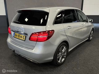 Mercedes-Benz B-Klasse Mercedes B-klasse 180 Business AMG AUTOMAAT / LEER / LED / NAVI / LUXE - afbeelding nr 23