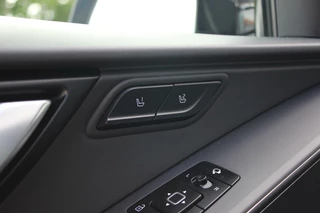 Kia Niro Kia Niro 1.6 GDi PHEV Spirit // Mineral Blue - Complete uitvoering - Harman Kardon - Remote Parking Assist - HUD - Camera - Leder - Navi. - Stoelverwarming - afbeelding nr 16