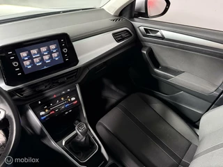 Volkswagen T-Roc Volkswagen T-Roc 1.5 TSI Style | CARPLAY | CRUISE | PDC - afbeelding nr 6
