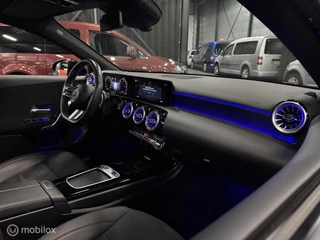 Mercedes-Benz A-Klasse Mercedes A-klasse 250 e AMG Line BOMVOL! Pano|Ambient|BLACK! - afbeelding nr 22