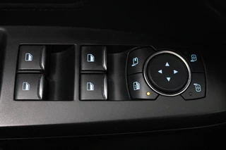 Ford Focus Ford Focus Wagon 1.5 EcoBoost ST Line Business (PARKEERSENSOREN, TREKHAAK, STOELVERWARMING, NAVIGATIE, NL-AUTO) - afbeelding nr 8