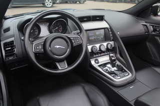 Jaguar F-Type Jaguar F-Type 3.0 V6 Convertible 69.614 km! / Camera / Leder / Keyless / Memory seats / 19'' / Sportuitlaat - afbeelding nr 9