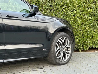 Land Rover Range Rover Evoque Land Rover Range Rover Evoque 2.0 D150 AWD S R-DYNAMIC, NL AUTO, NAP, BTW AUTO, NIEUW MODEL, EURO 6, PANO, CRUISE, NAVI, LEDER, ECC-AIRCO, LICHTMETAAL 20