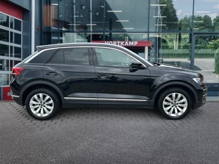 Volkswagen T-Roc Volkswagen T-Roc 1.5 TSI DSG SPORT TREKHAAK/CAMERA/NAVI/CARPLAY/ACC/STOELVERW/E-KLEP - afbeelding nr 4