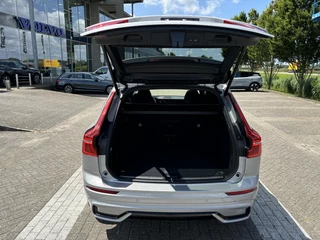 Volvo XC60 Volvo XC60 2.0 T8 Plug-in hybrid AWD Plus Dark | Harman/Kardon | Memory Seats | Climate Pack | 360 Camera | - afbeelding nr 25