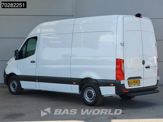 Mercedes-Benz Sprinter Mercedes Sprinter 317 CDI Automaat L2H2 Navi Airco Cruise Camera Parkeersensoren Euro6 L2 11m3 Airco Cruise control - afbeelding nr 2