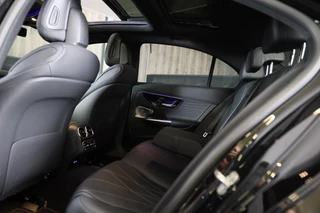 Mercedes-Benz C-Klasse Mercedes-Benz C-klasse 300 e 4MATIC AMG 63 Look / Acc / Memory / Burmester / Head Up / 360 Camera / Leder / Navi / Led / 20 Inch - afbeelding nr 15