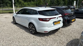Renault Mégane Renault Mégane 1.3 TCE BOSE,Schuifdak,EasyLife Pack,Trekhk,Half Leer,Gr.Nav - afbeelding nr 4