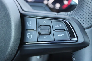 Alfa Romeo Tonale Alfa Romeo Tonale 1.5T 160PK HYbrid VELOCE | PANORAMISCH SCHUIF / KANTELDAK | LEDEREN BEKLEDING | VOORSTOELEN / STUUR VERWARMD | VOORSTOELEN GEVENTILEERD | VOORSTOELEN ELEKTRISCH VERSTELBAAR | DRAADLOOS APPLE CARPLAY / ANDROID AUTO | 360° CAMERA | AUTOMATISCH DIMMENDE BUITENSPIEGELS | 20