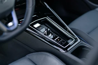 Volkswagen Golf Volkswagen Golf 2.0 TSI R 4Motion Performance Akrapovic HUD - afbeelding nr 23