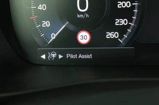 Volvo XC40 Volvo XC40 T5 Recharge Inscription | Panoramadak | Leder | Stoelverwarming | 360° Camera | BLIS | Pilot Assist | Keyless - afbeelding nr 15