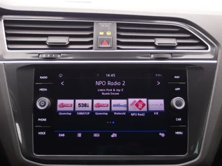 Volkswagen Tiguan TREKHAAK / CARPLAY / NAVI / CLIMA / PDC / BLUETOOTH / ACC / NL-AUTO - afbeelding nr 26