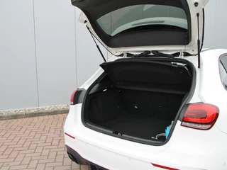 Mercedes-Benz A-Klasse Mercedes-Benz A-Klasse A35 AMG 306pk 4MATIC | Pano | Burmester - afbeelding nr 18