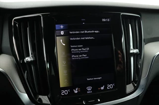 Volvo V60 Volvo V60 2.0 T6 Recharge AWD R-Design | Trekhaak |  Stoel & stuurverwarming | Adaptive cruise | Carplay | Camera | Keyless | Navigatie | Full LED | Dodehoek detectie | Half leder - afbeelding nr 18