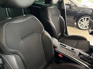 Renault Megane E-Tech Renault Megane E-Tech Estate 1.6 Plug-in 160 Intens Headup Navigatie LED CRUISE LEDER/STOF - afbeelding nr 10