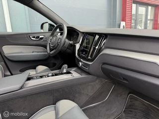 Volvo XC60 Volvo XC60 2.0 B4 R-design 190PK Pano.dak/H&K/Trekhaak/LED/ACC/Lane - afbeelding nr 13