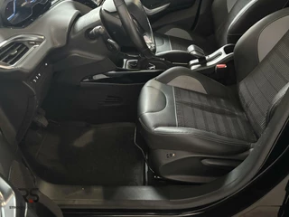Peugeot 2008 Peugeot 2008 1.2 110 pk Allure | Pano | Clima | Cruise | CarPlay | Stoelverw. | PDC | 16