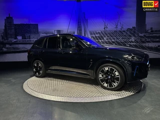 BMW iX3 High Executive 80 kWh *Panoramadak*360camera*HUD*HarmanKardon*
