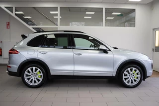 Porsche Cayenne Porsche Cayenne 3.0 S E-Hybrid Org NL 2e Eig Pano BOSE 20