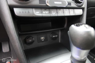 Hyundai Kona Hyundai Kona 1.6 GDI HEV Fashion 1e Eigenaar | Trekhaak. - afbeelding nr 36