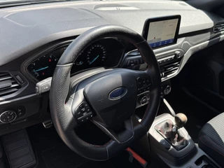 Ford Focus Ford Focus Wagon 1.0 EcoBoost ST Line Business Climate Control Carplay - afbeelding nr 3