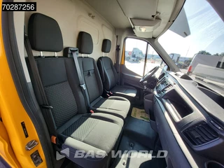 Ford Transit Ford Transit 130pk L2H2 Airco Cruise Trekhaak Parkeersensoren Werkplaatsinrichting Euro6 L2 11m3 Airco Trekhaak Cruise control - afbeelding nr 12