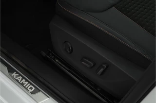 Škoda Kamiq ŠKODA Kamiq 1.0 TSI Business Edition > Automaat/Zwart dak/Trekhaak/17inch/Winterpakket/Design-pakket Suite... | 7881 | - afbeelding nr 7