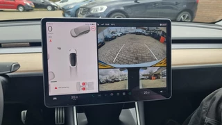 Tesla Model 3 - afbeelding nr 24