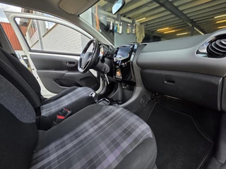 Peugeot 108 Peugeot 108 1.0 e-VTi Allure AUT! Camera! Apk 2-2027! Zondag OPEN! - afbeelding nr 3