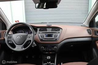 Hyundai i20 Hyundai i20 1.2 HP Business Edition / PDC / Climate Control - afbeelding nr 12
