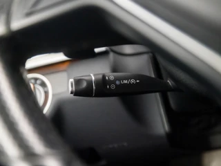 Mercedes-Benz E-Klasse 184Pk Automaat (PANORAMADAK, NAVIGATIE, CLIMATE, LEDER, STOELVERWARMING, SPORTSTOELEN, PARKEERSENSOREN, ZWART HEMEL, NIEUWE APK, NIEUWSTAAT) - afbeelding nr 23