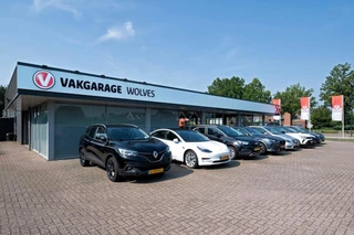 Volkswagen up! Volkswagen UP! High Up! 75PK !!| Black pakket | Climate control | Cruise control | Parkpilot| 17