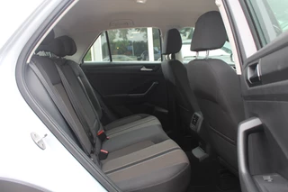 Volkswagen T-Roc Volkswagen T-Roc 1.5 TSI Sport / Trekhaak / Virtual Cockpit / Navigatie / Parkeerhulp V+A / Spiegelpakket / 17'' / Apple CarPlay / ACC - afbeelding nr 12