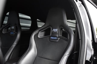 Ford Focus Ford Focus 2.3 RS 350pk | Dealer onderhouden | Milltek | Recaro Schaalstoelen | Camera | Stuurverwarming | - afbeelding nr 8