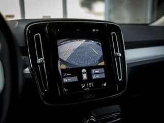 Volvo XC40 Volvo XC40 1.5 T3 Momentum Pro | Intellisafe ProLine & Surround | Audio Line | El. achterklep | Navi + Apple Carplay & Android Auto | Stoelverwarming | PDC V+A + Camera achter | Full LED | Draadloos opladen - afbeelding nr 18