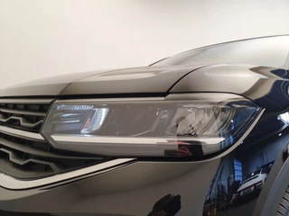 Volkswagen T-Cross Volkswagen T-Cross 1.0 TSI 115pk DSG/AUT Life Edition Camera, ACC, Virtual cockpit - afbeelding nr 14