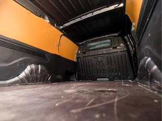 Citroën Berlingo Automaat (MARGE, GROOT NAVI, APPLE CARPLAY, CRUISE, AIRCO, ELEK PAKKET, ARMSTEUN, SPORTSTOELEN, PARKEERSENSOREN, STUURWIEL MULTIFUNCTIONEEL, NIEUWE APK, NIEUWSTAAT) - afbeelding nr 12