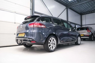 Renault Clio Renault Clio Estate 0.9 TCe Intens | Trekhaak | Alcantara | LED koplampen | NL auto NAP | Cruise | - afbeelding nr 46