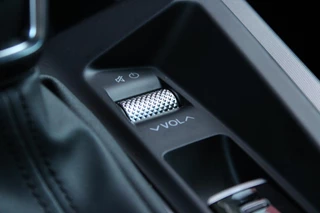 Alfa Romeo Tonale Alfa Romeo Tonale 1.5T 160PK HYbrid VELOCE | PANORAMISCH SCHUIF / KANTELDAK | LEDEREN BEKLEDING | VOORSTOELEN / STUUR VERWARMD | VOORSTOELEN GEVENTILEERD | VOORSTOELEN ELEKTRISCH VERSTELBAAR | DRAADLOOS APPLE CARPLAY / ANDROID AUTO | 360° CAMERA | AUTOMATISCH DIMMENDE BUITENSPIEGELS | 20