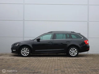 Škoda Octavia Skoda Octavia Combi 1.0 TSI Automaat PDC Leer Stoelverwarming - afbeelding nr 2