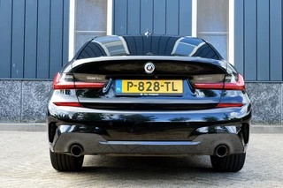 BMW 3 Serie BMW 3 Serie 320i M-Sport Business Edition Plus Rijklaarprijs-Garantie Leder Led Camera Navigatie 50 Jahre Edition - afbeelding nr 4