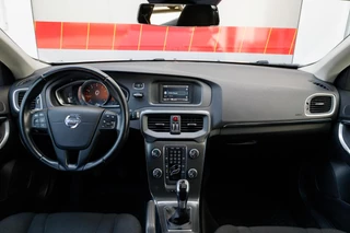 Volvo V40 Volvo V40 1.6 T2 R-Design | Trekhaak | Climate control | Cruise control | - afbeelding nr 3