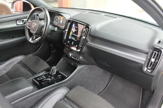 Volvo XC40 Volvo XC40 T4 Recharge R-Design | Parkeercamera | Glossy Black | Keyless - afbeelding nr 23