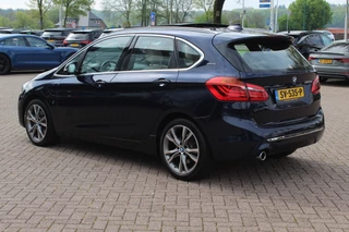 BMW 2 Serie BMW 2 Serie Active Tourer 225xe iPerformance High Executive / Panoramadak / Camera / Head-up / Leder / 18'' / Keyless / Navigatie / Stoelverwarming / DAB / Cruise Control - afbeelding nr 3