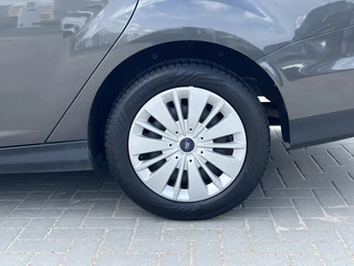 Ford Focus Ford Focus Wagon 1.0 Titanium | Stoelverwarming | Cruise control - afbeelding nr 5