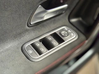 Mercedes-Benz A-Klasse Mercedes-Benz A-klasse 250 e AMG Line | pano | sfeerverlichting | camera | Stoelverwarming | keyless - afbeelding nr 20