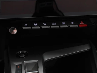 Peugeot 308 Peugeot 308 1.2 PureTech GT Climate control Adaptive cruise control Parkeersensoren Achteruitrijcamera Navigatie Voorstoelen verwarmd LED Apple Carplay/ Android Auto - afbeelding nr 19