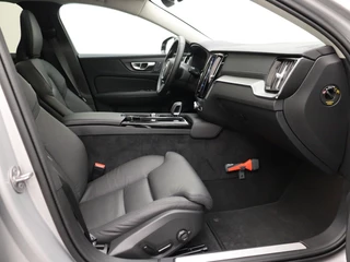 Volvo V60 Volvo V60 T6 PLUG-IN HYBRID LONG RANGE ULTRA DARK FULL-LED HARMAN KARDON T - afbeelding nr 35